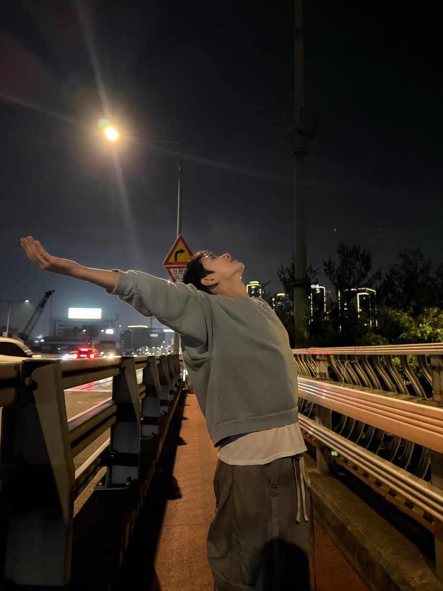 EVERYW0NWOO's tweet image. JOSHUA IG UPDATE AAAAAA!!! 😭🤍🤍🤍