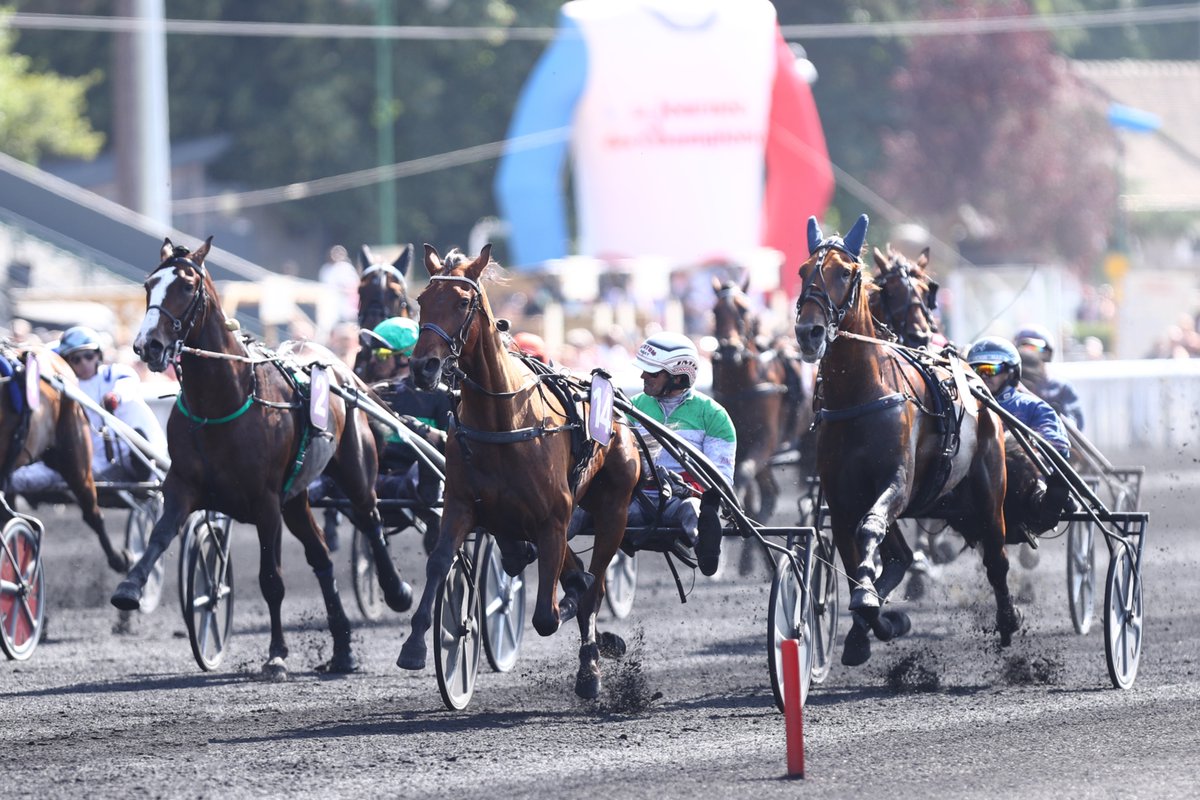 𝗠𝗶𝗹𝗹𝗲 𝗘́𝘁𝗼𝗶𝗹𝗲𝘀 étend sa galaxie✨ <a href="/teambazire/">Team Bazire</a> 

Elle s'offre une première étoile de Groupe 1 en remportant le Prix Albert Viel🏆 À lire ici 👉 urlz.fr/uCOr 

📸 <a href="/AprhChantilly/">Aprh</a>