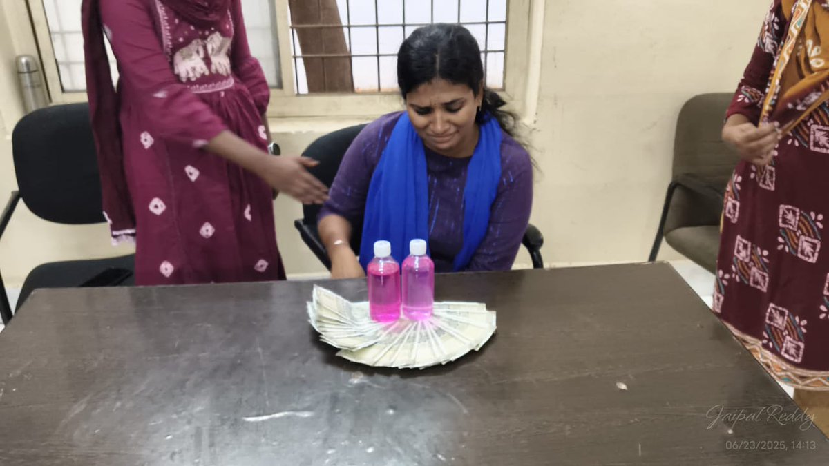 NewsMeter (@newsmeter_in) on Twitter photo #Hyderabad---
ACB nabs #GHMC Asst. Engineer accepting ₹15,000 bribe
<a href="/GHMCOnline/">GHMC</a> Asst. Engineer T. Manisha caught red-handed by <a href="/TelanganaACB/">ACB Telangana</a> while accepting Rs 15,000 bribe to process bills. 
She had earlier taken Rs 5,000. Chemical test confirmed #bribe contact. 
The Asst. #Hyderabad---
ACB nabs #GHMC Asst. Engineer accepting ₹15,000 bribe
<a href="/GHMCOnline/">GHMC</a> Asst. Engineer T. Manisha caught red-handed by <a href="/TelanganaACB/">ACB Telangana</a> while accepting Rs 15,000 bribe to process bills. 
She had earlier taken Rs 5,000. Chemical test confirmed #bribe contact. 
The Asst.