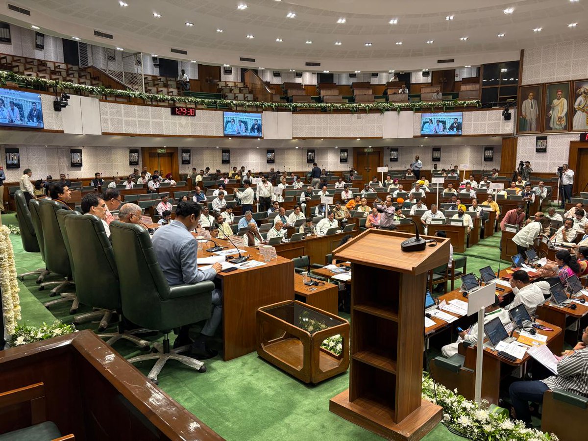 sanjayjaiswalMP's tweet photo. मुंबई में आयोजित हो रहे संसद एवं राज्य विधान मंडलों की प्राक्कलन समितियों के दो दिवसीय राष्ट्रीय सम्मेलन के द्वितीय सत्र के चर्चा में सम्मिलित हुआ। 

#EstimateCommittee #maharashtra #Mumbai https://t.co/7zPoetx6bR