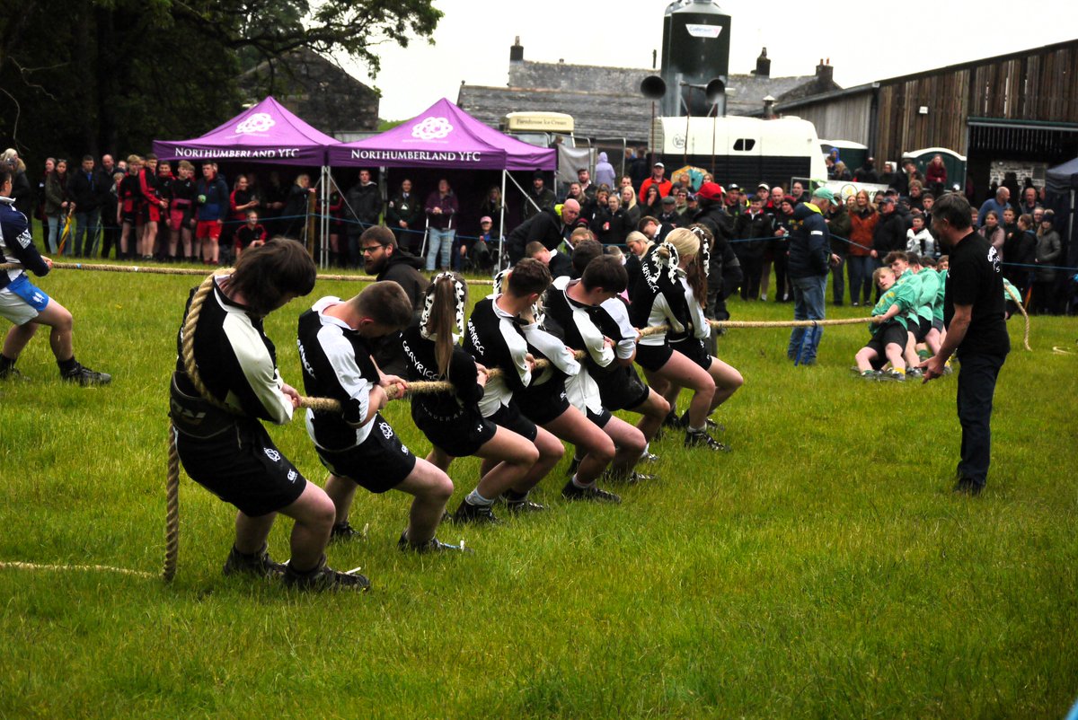 ernestcooktrust's tweet image. Throwback to a brilliant day of competitions, skills and rural community spirit, at the Cumbrian Young Farmers’ Northern Area Field Day at Low Beckside Farm!🚜🔙
Thanks to all involved and to our Farm Manager, Hector for hosting 👏
Here are some of the highlights...