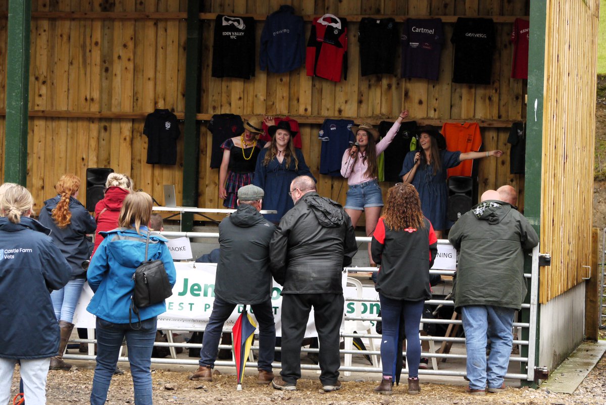 ernestcooktrust's tweet image. Throwback to a brilliant day of competitions, skills and rural community spirit, at the Cumbrian Young Farmers’ Northern Area Field Day at Low Beckside Farm!🚜🔙
Thanks to all involved and to our Farm Manager, Hector for hosting 👏
Here are some of the highlights...