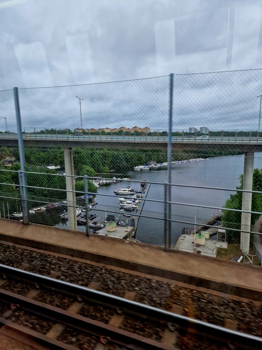 <a href="/HansMunter55/">Hans Munter</a> Haft en kanonhelg här i huvudstaden,  men nu kom "plötsligt" lågtrycket...