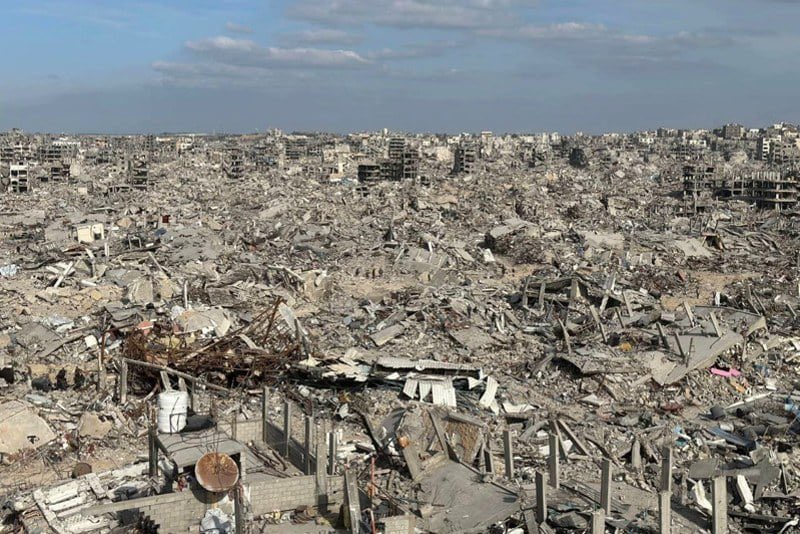 Mientras Israel ataca Irán e Irán responde, el genocidio mejor documentado de la historia y, a la vez, el más negado, sigue aconteciendo.