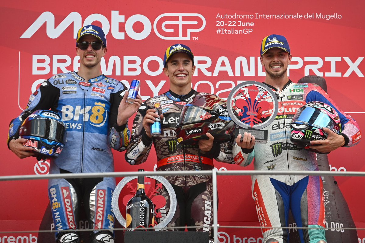 Ducati copa el podio de MotoGP con tres equipos por 14ª vez tras Argentina 2023, San Marino 2023, Australia 2023, Qatar 2023, España 2024, Francia 2024, Catalunya 2024, Emilia Romaña 2024, Japón 2024, Australia 2024, Solidario 2024, Argentina 2025 y Américas 2025

#ItalianGP 🇮🇹