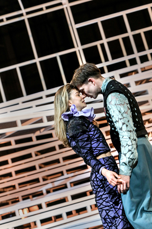 Münchner Feuilleton tweet media