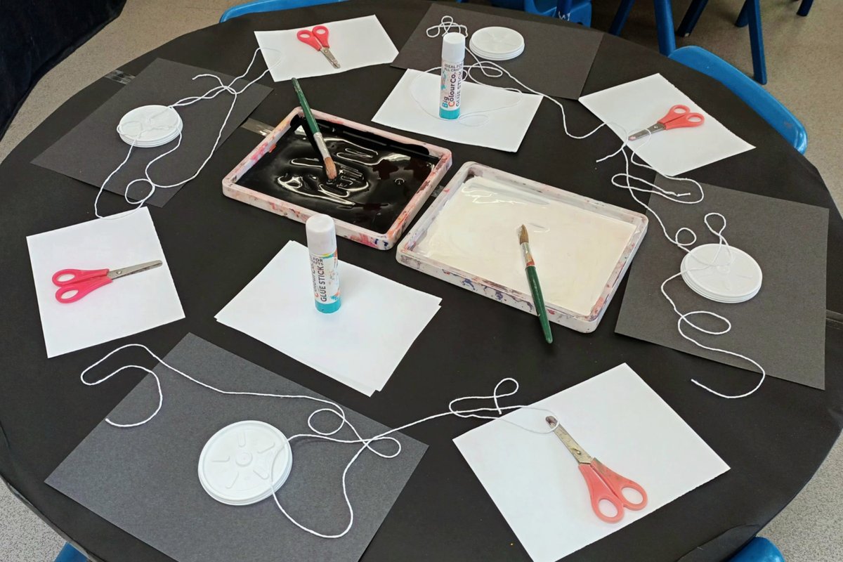 MrK_Art_Teacher's tweet photo. Early Years Art: It’s Black And White. The monochromatic field accents the exploration of media. By YR.

#ArtEducation #BlackAndWhite #ChildDevelopment #ChildrensArt #EYFS #FineMotor #INDEPENDENCE #IndependentLearning #MixedMedia #Monochromatic #SummerswoodSchool @SummerswoodPS https://t.co/liKByBTHwb