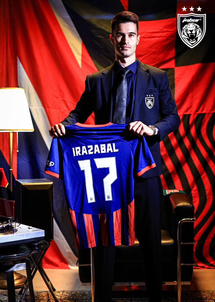 OfficialJohor's tweet photo. Our defence gets another wall, a familiar one nonetheless. 🧱 

Jon Irazabal has inked a deal with the Southern Tigers! 🔵🔴

More photos at https://t.co/wY7PpioQTu

#JDTForAll 
#NewSigning 
#TheTMJEffect 
#WhatCanYouDo 
#LuaskanKuasamuJohor https://t.co/MnGpyhCgLu