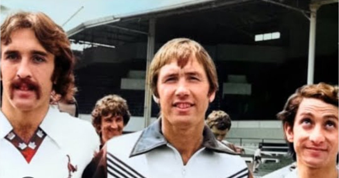 Many happy returns to the "General" a Great man and awesome manager for us 🥳👏🏻👏🏻👏🏻🤍💙🐓🏆🏆🏆