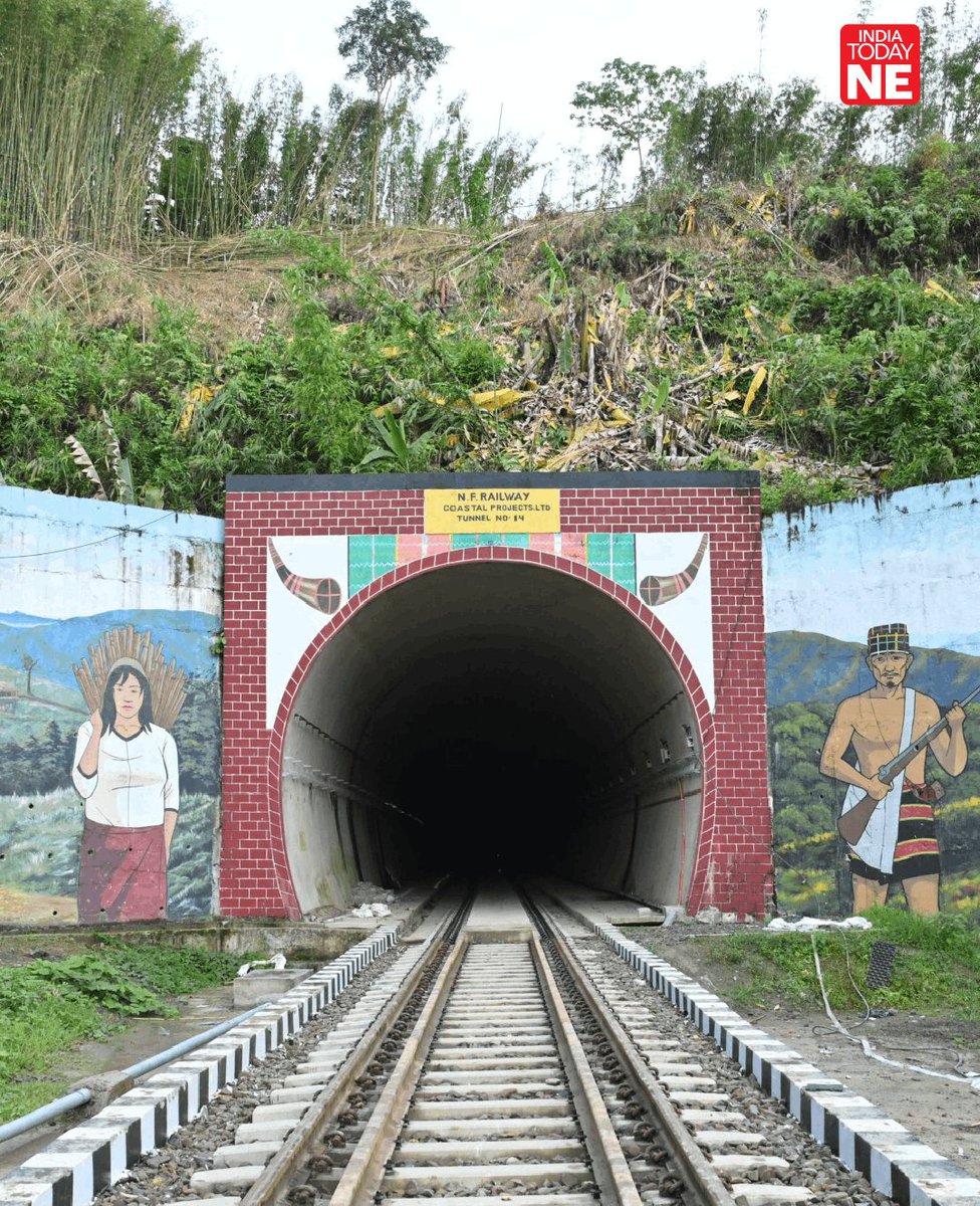 IndiaTodayNE's tweet image. #Mizoram: Railway tunnels along the Bairabi - Sairang Section decorated with beautiful murals depicting rich regional cultural motifs. 

#railwaytunnels #murals #regional #culturalmotifs #northeastnews