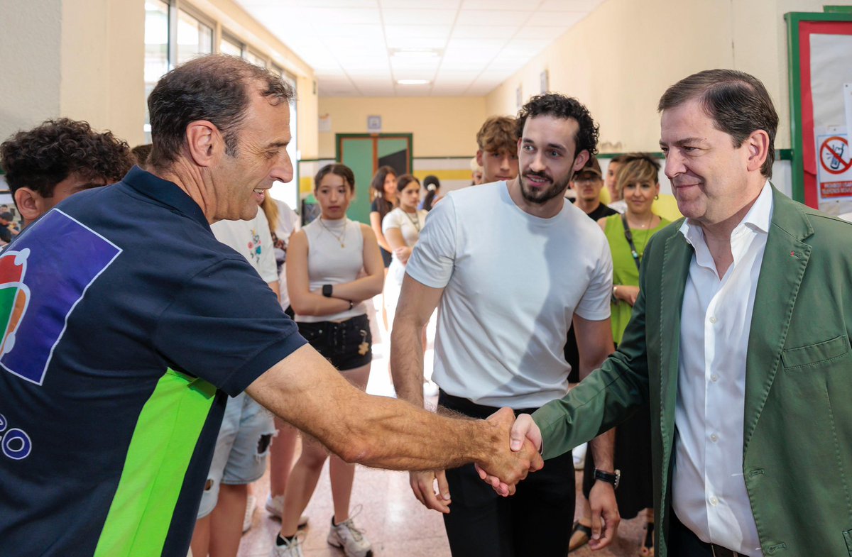 alferma1's tweet photo. #CastillayLeón cuenta con la mejor educación de España y una de las mejores del mundo. 

Desde la @jcyl seguiremos impulsando un sistema educativo de calidad, centrado en las personas y en el futuro de los jóvenes de nuestra Comunidad. https://t.co/AnZ5ak2fSa
