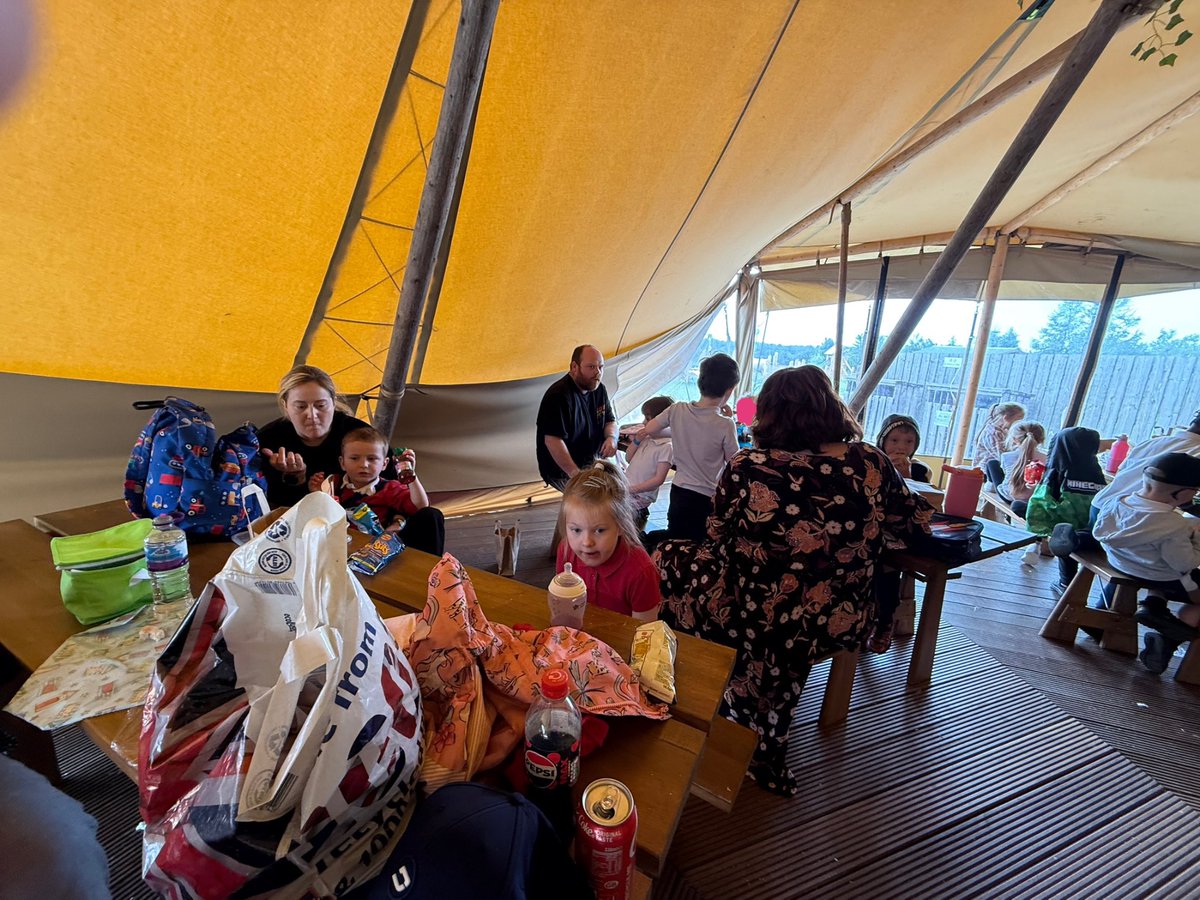 It’s lunchtime here at <a href="/williamsdenplay/">William's Den</a> 😋 The children are having an amazing time! <a href="/BirkwoodF2JD/">EYFS 2 Julia Donaldson</a> <a href="/BirkwoodF2MM/">Birkwood EYFS 2 Maria Montessori</a> <a href="/BirkwoodPrimary/">Birkwood Primary</a>