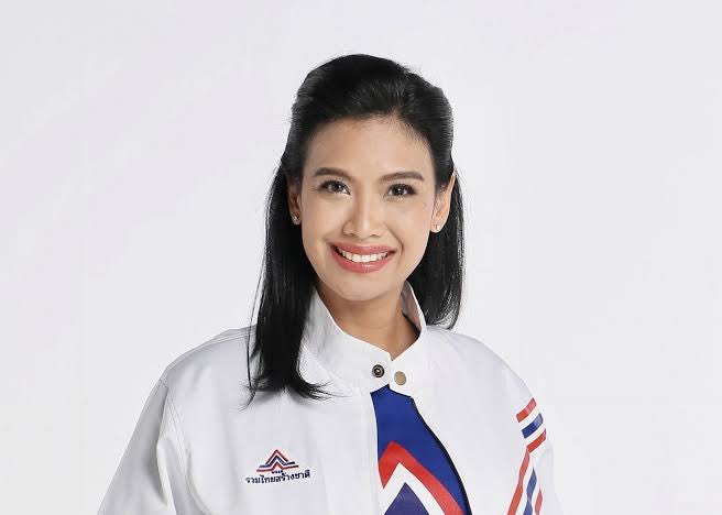 “เนเน่ รัดเกล้า” ขอออกจากการเป็นสมาชิกพรรค รทสช.‼️
“วันนี้ ขอก้าวออกมาเพื่อมองการเมืองจากข้างนอกอีกครั้ง ในฐานะประชาชนคนไทยคนหนึ่ง ที่ยังรัก ชาติ ศาสน์ กษัตริย์ อธิปไตย และ ประชาธิปไตย เสมอมา และตลอดไป”
#เนน่รัดเกล้า #รวมไทยสร้างชาติ