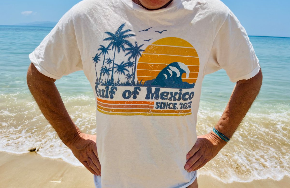 Well I’ve never had a holiday t-shirt applauded before…and that was on a ferry by some folks from the US. 🌊🇲🇽🌊