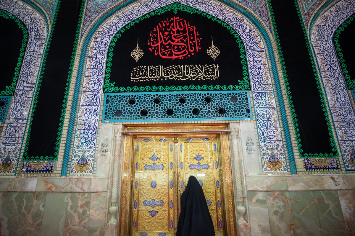 عاشوراء ليست يوماً، بل جرحٌ مفتوح في قلب كل محب للإمام الحسين ( عليه السلام) ينزف حباً وحزناً

#عاجل_61 
#وفاء_للحسين 
#العتبة_الحسينية_المقدسة