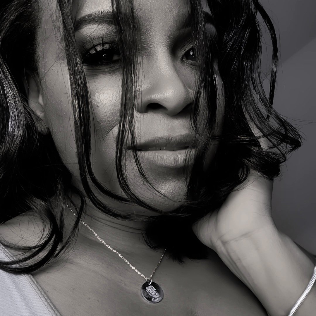 “Stay true to your standards.”
New environments aren’t an excuse to shrink or perform. They’re an invitation to stand in your truth.

💡 If your values are solid, you’ll never feel out of place — you’ll feel anchored.