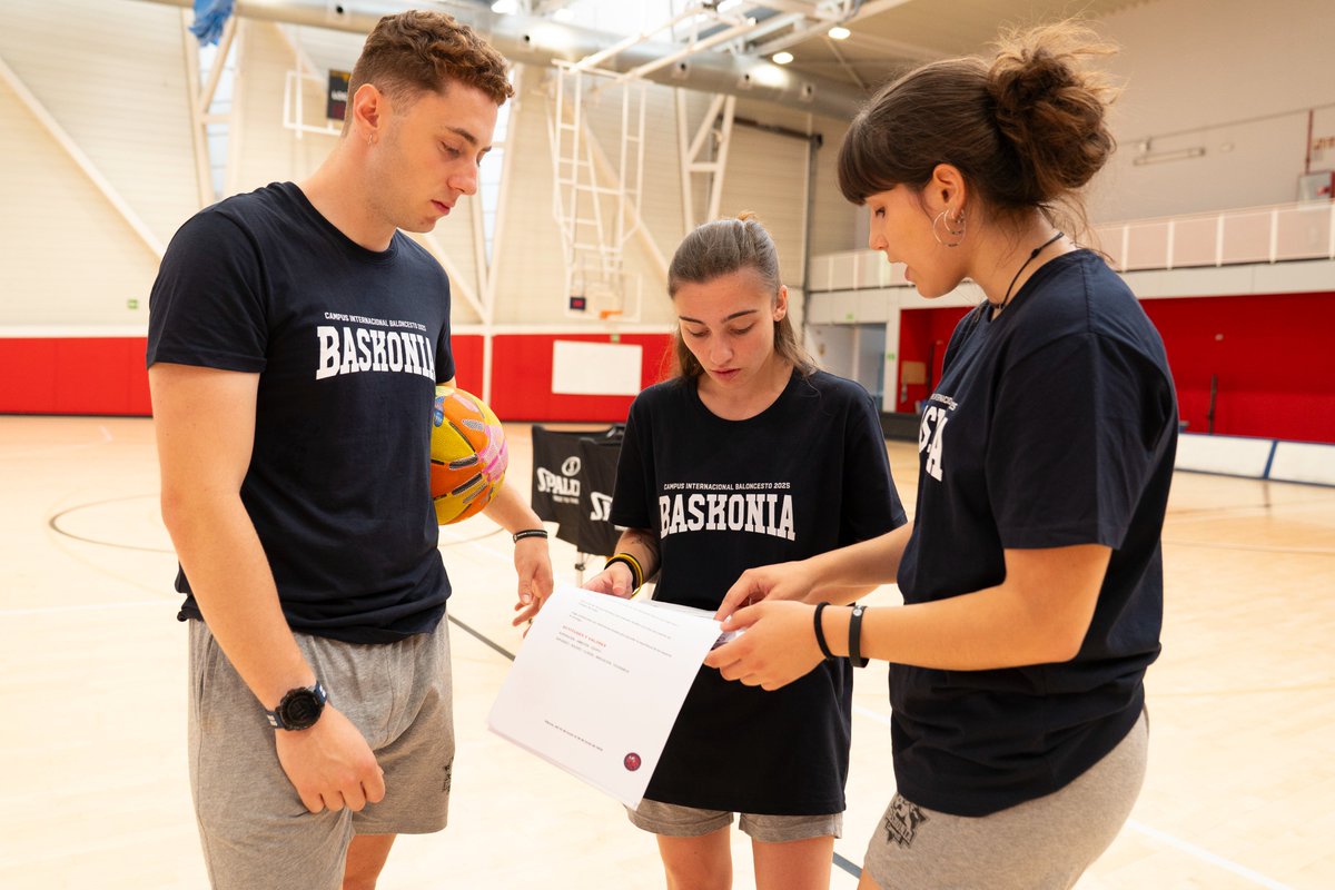 Baskonia's tweet photo. 🔛 ¡Primeros entrenamientos del Campus Internacional! 🏀

#CIBB25 https://t.co/xROoEw8N0W