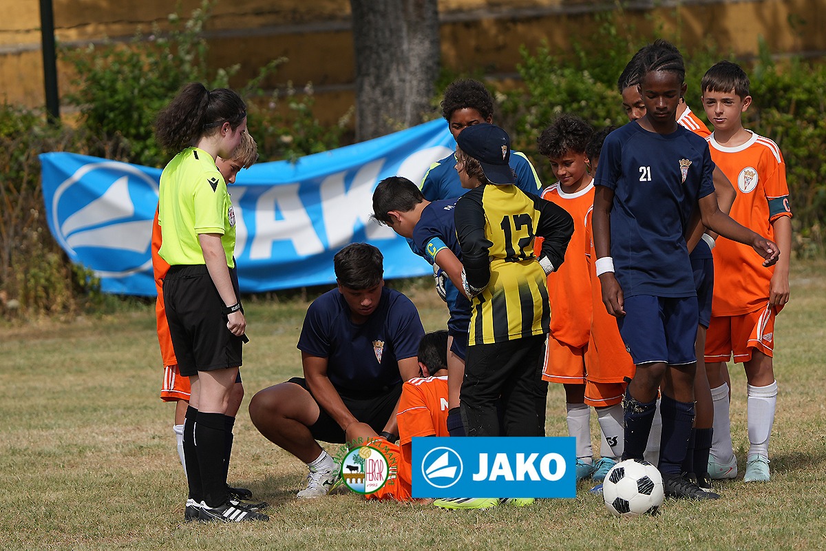 Un fin de semana espectacular que coronó a la Academia Cuqui Silvani en el II Torneo Jako 'Ciudad de Salamanca' 

📸 lc.cx/DDLntN

#VamosHergar #TodoAlRojo