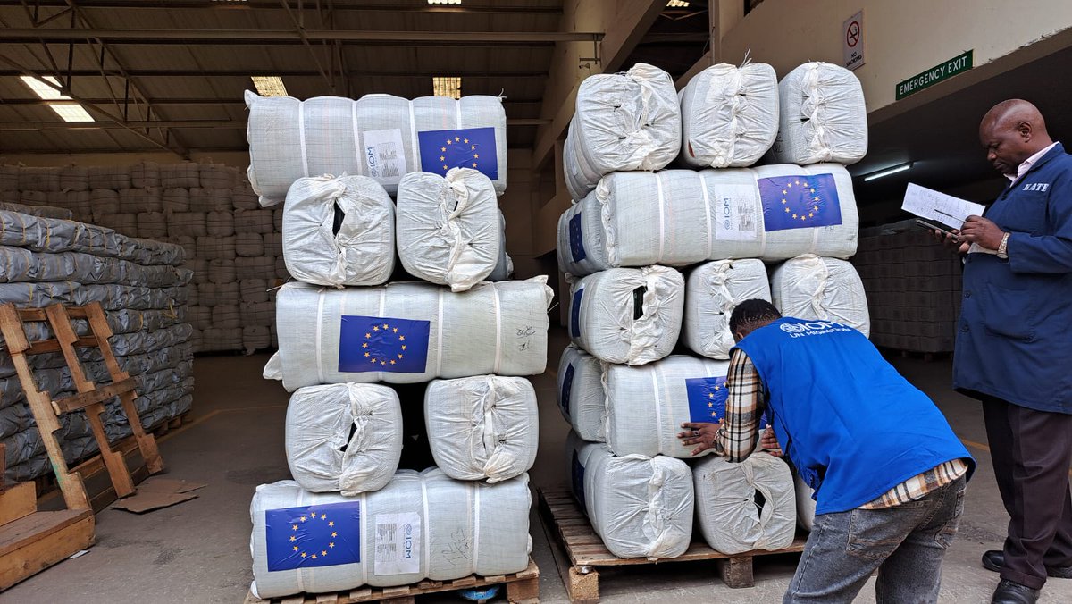 IOM_EHSA's tweet photo. IOM, on behalf of @eu_echo's #ReliefEU Nairobi stockpiles, delivered 21 tonnes of emergency relief items for displaced communities in Sudan &amp; Chad.

@UnhcrTchad, @Solidarites_Int, &amp; @iomchad received 3,000 tarpaulin sheets, 1,000 sleeping mats &amp; 400 latrine slabs in N'Djamena. https://t.co/PcCdilQuMH