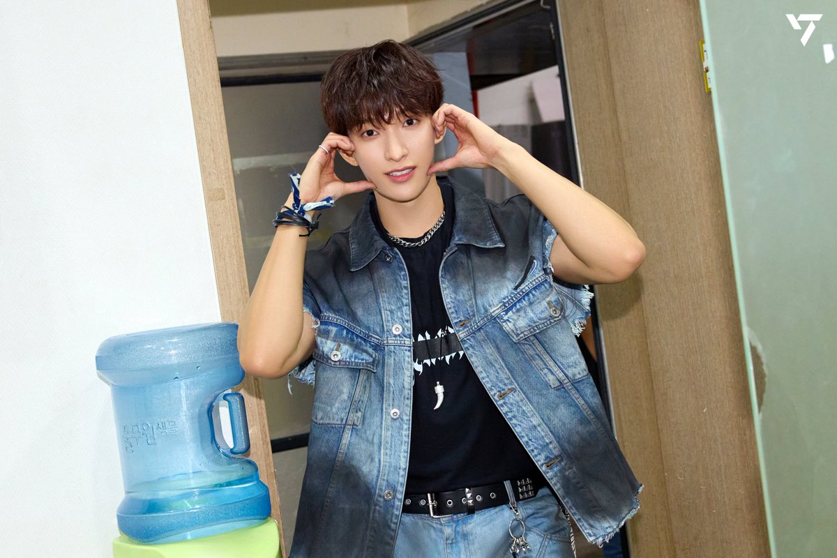 이거 두개는 찍은 년도가 다른거같은데