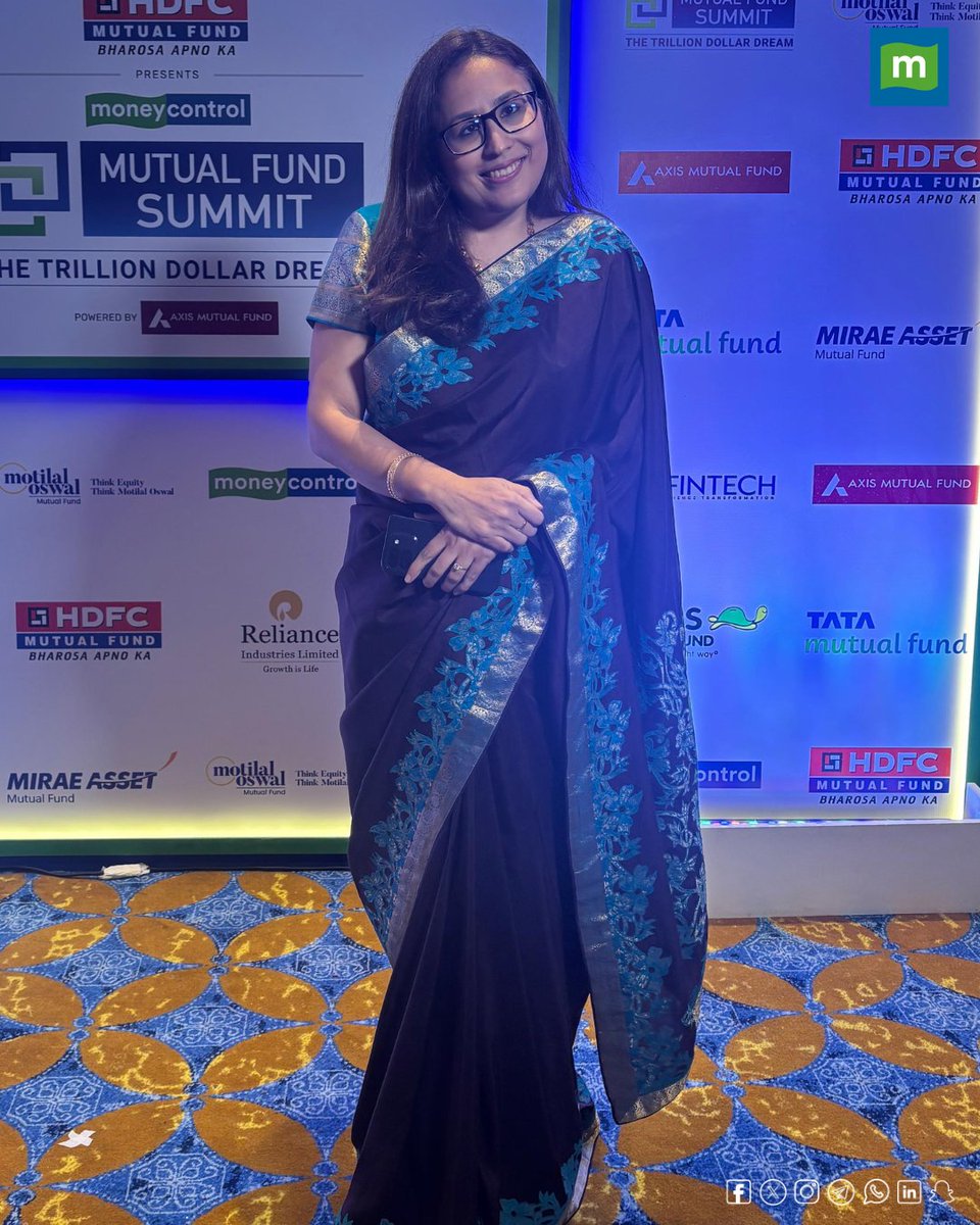moneycontrolcom's tweet photo. #InPics 🚨| In the house to deliver insights on fund management and investments— DP Singh and Radhika Gupta take the stage at #MFSummit2025!
#DPSingh #RadhikaGupta #MutualFundsSummit https://t.co/FX26oO78sx