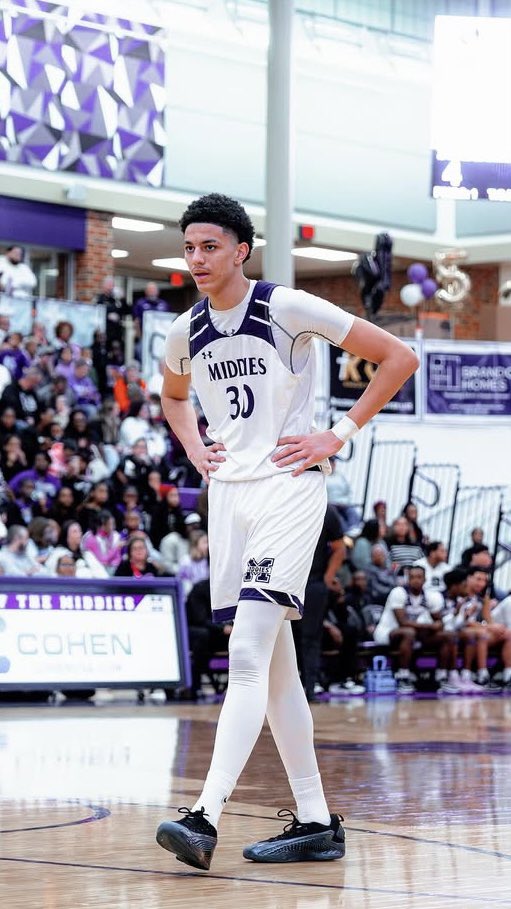 513hsh's tweet photo. Check some of these eye catchers at the Middletown Shootout this past weekend.
@calecurtis15 ‘27 📸
Keion Griffin @taftnationbball ‘27
King Wooten @CoachStokes22 ‘27
Tori Lipscomb @NCH_Athletics ‘27
@caron_metz ‘26
@Antwan_hinton11 ‘26
Josh O’hara @NCH_Athletics ‘27 https://t.co/dJoAyFgr6t