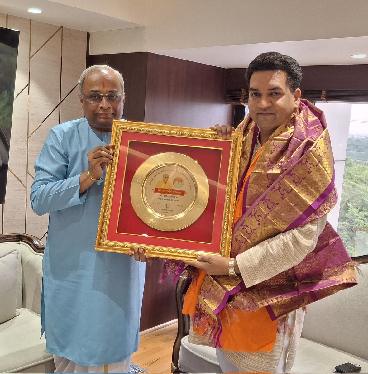 Sanatan Sanstha (@sanatansanstha) on Twitter photo Delhi’s Art & Culture Minister Shri Kapil Mishra (<a href="/KapilMishra_IND/">Kapil Mishra</a>) was felicitated with the ‘Sanatan Dharma Shree’ award by Sadguru (Dr.) Charudatta Pingale,(<a href="/hjsdrpingale/">DrCharudatta pingale</a>) for uniting authors, artists, scientists & youth into a strong Hindu Ecosystem.
From helping Hindus Delhi’s Art & Culture Minister Shri Kapil Mishra (<a href="/KapilMishra_IND/">Kapil Mishra</a>) was felicitated with the ‘Sanatan Dharma Shree’ award by Sadguru (Dr.) Charudatta Pingale,(<a href="/hjsdrpingale/">DrCharudatta pingale</a>) for uniting authors, artists, scientists & youth into a strong Hindu Ecosystem.
From helping Hindus
