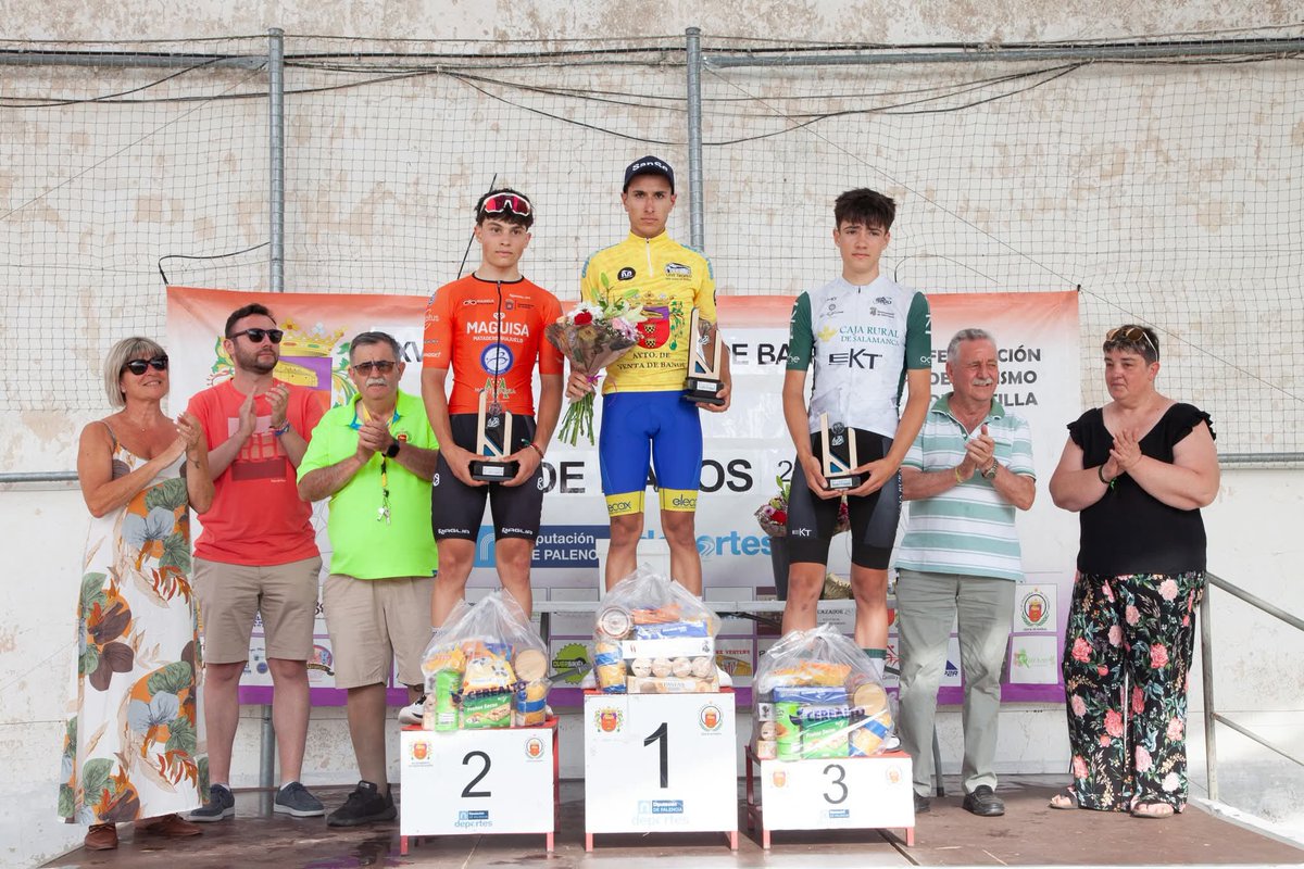 #CopaCyLCadete | Hugo Gómez se impone en Baños de Cerrato, mientras Eneko Rueda amplía su liderato en la Copa Castilla y León Cadete

facebook.com/fedciclismocyl… #CiclismoCyL