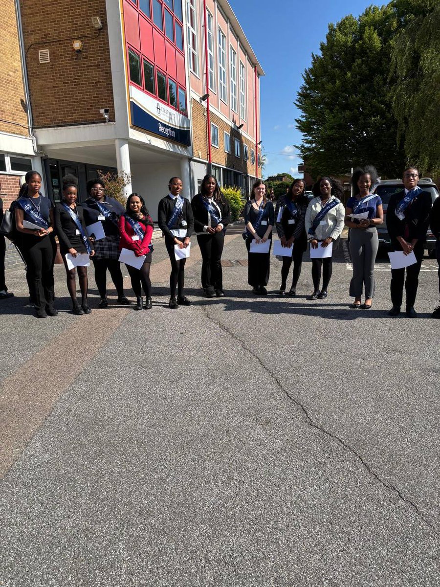 ctksfc's tweet photo. A great kick-ff to our #SixthFormPrepDay at #CTKStMarys where our wonderful ambassadors have warmly welcomed our prospective students!
Stay tuned for more updates! π€©πβ¨
#CTKSixthforms https://t.co/3z1GsiL1Sq