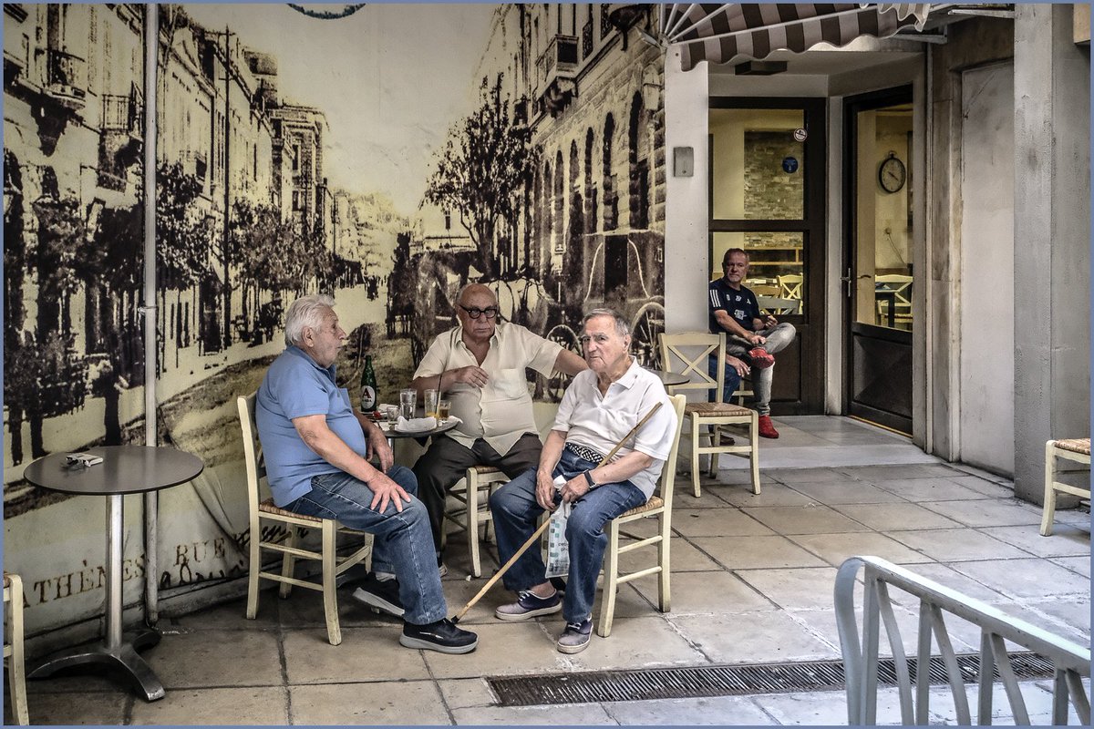 Coffee time: #streetphotography #Athens #fujifilm