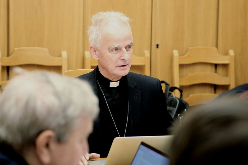 W poniedziałek 23 czerwca br., w Sekretariacie Konferencji Episkopatu Polski, odbyło się spotkanie Rady KEP ds. Społecznych. Jednym z tematów obrad były dalsze prace nad przygotowaniem Katechizmu społecznego.

episkopat.pl/doc/230859.W-W…