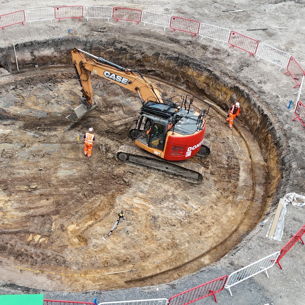 DoneganCivils's tweet photo. Early progress at Carr Mill Road CSO in St Helens as part of @unitedutilities' Better Rivers programme. 💪

Approx. 80m³ of concrete poured for the shaft collar - in scorching heat! 🌞

Great effort from the team on site. More to come. #BetterRivers #CSO #ConstructionUpdate https://t.co/evLtbFQGtK