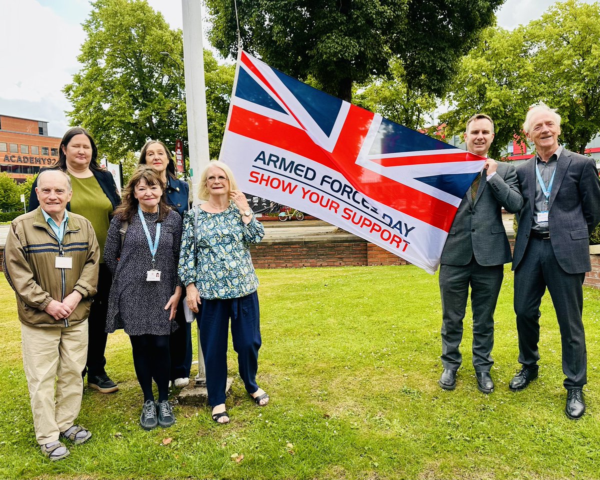 Earlier I joined Executive colleagues &amp; our Lead Member for the Armed Forces, Cllr Judith Lloyd, at a flag raising ceremony to mark Armed Forces Week. Good to be joined by people from the Armed Forces Community too 🇬🇧