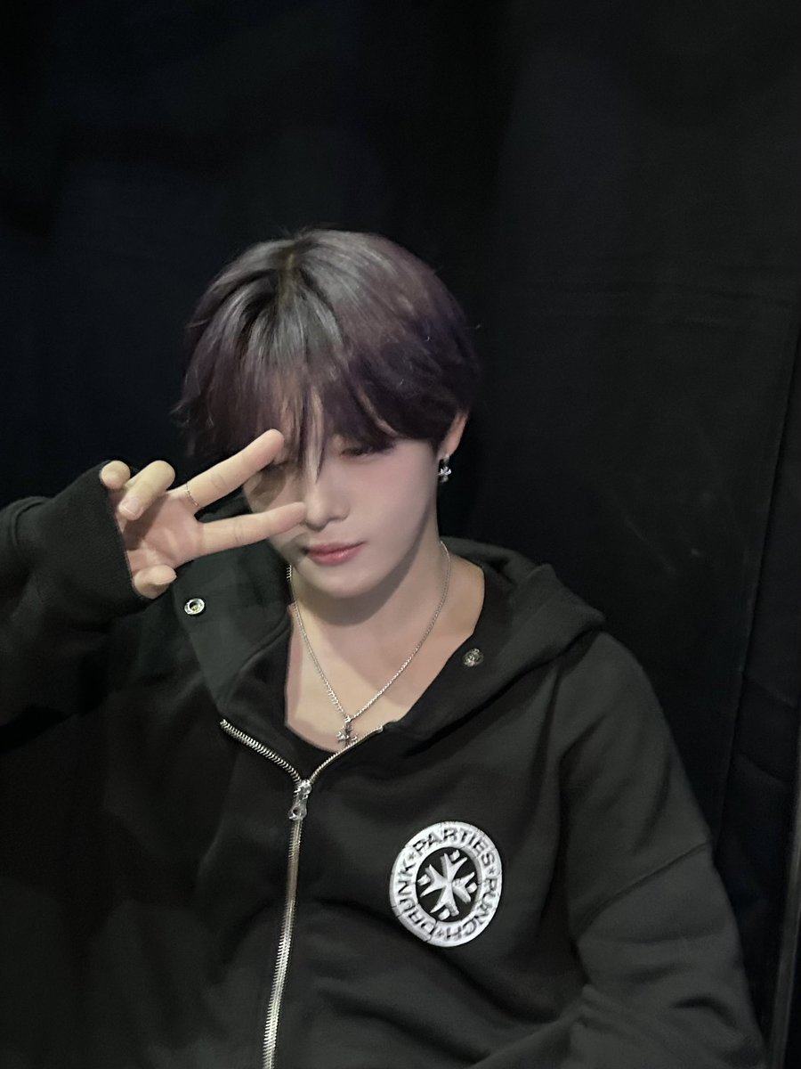 fantasyboys_mem's tweet photo. [#히카리] 

🐈‍⬛💜

#FANTASYBOYS #판타지보이즈
#HIKARI https://t.co/ONrbOaGfxA