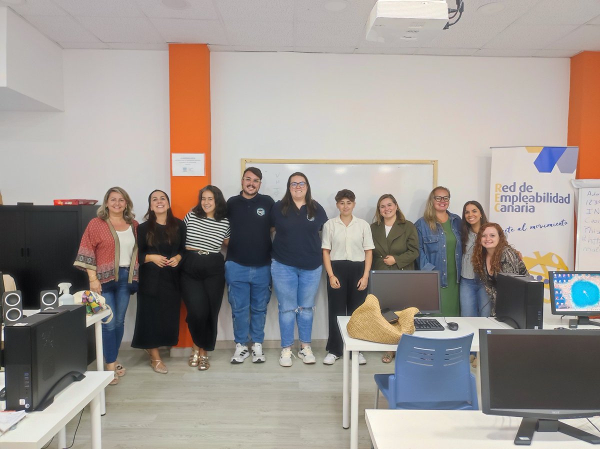 SCE Gobcan (@scempleo) on Twitter photo La RECanaria Tenerife Norte organizó la formación “ChatGPT: Búsqueda activa de empleo” proyecto “Canarias en la Red” del <a href="/GrupoAspasia/">Grupo Aspasia</a>
Gracias por su gran colaboración. La #IA está transformando la orientación laboral y el interés por competencias digitales crece cada día. La RECanaria Tenerife Norte organizó la formación “ChatGPT: Búsqueda activa de empleo” proyecto “Canarias en la Red” del <a href="/GrupoAspasia/">Grupo Aspasia</a>
Gracias por su gran colaboración. La #IA está transformando la orientación laboral y el interés por competencias digitales crece cada día.