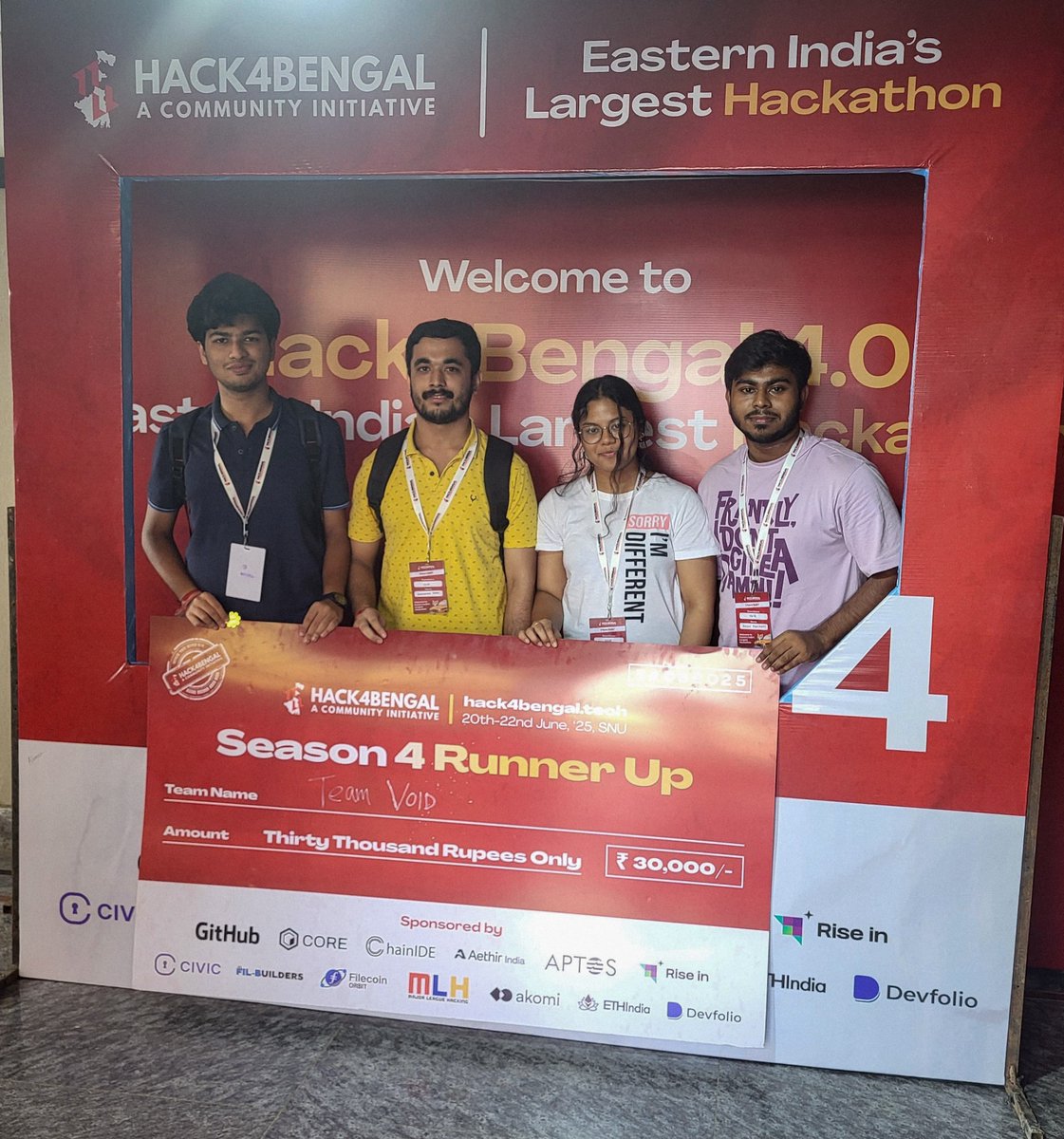 reejouu's tweet photo. 🥈 Team VOID – 1st Runners-Up @hack4bengal

Lost focus mid-study one too many times? Yeah, same here.

So we pulled an all-nighter (or two) and built MindSnap — your go to study sidekick.
Judges vibed. So did we.

"You can't escape the VOID."

#Hack4Bengal #MindSnap #TeamVOID https://t.co/cXJiqSjqHy