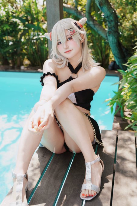 Twitterのコスプレ画像16