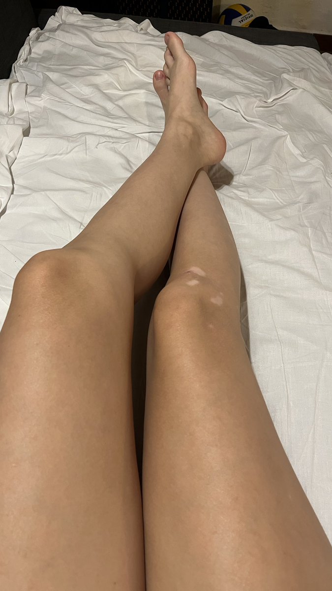 ZuzankaFindom's tweet photo. Wasza piękna pani pojechała na wakacje ☀️Uklęknij szmato na kolanach i płać za moje zachcianki😂💸
@rt_feet @user385u @FindomPolish @POLSKAFINDOM #feet #feetfetısh #foot #footfetısh #domina #findompl #dominacjafinansowa #bankomat #portfel #slave https://t.co/NmMwSAUKTS