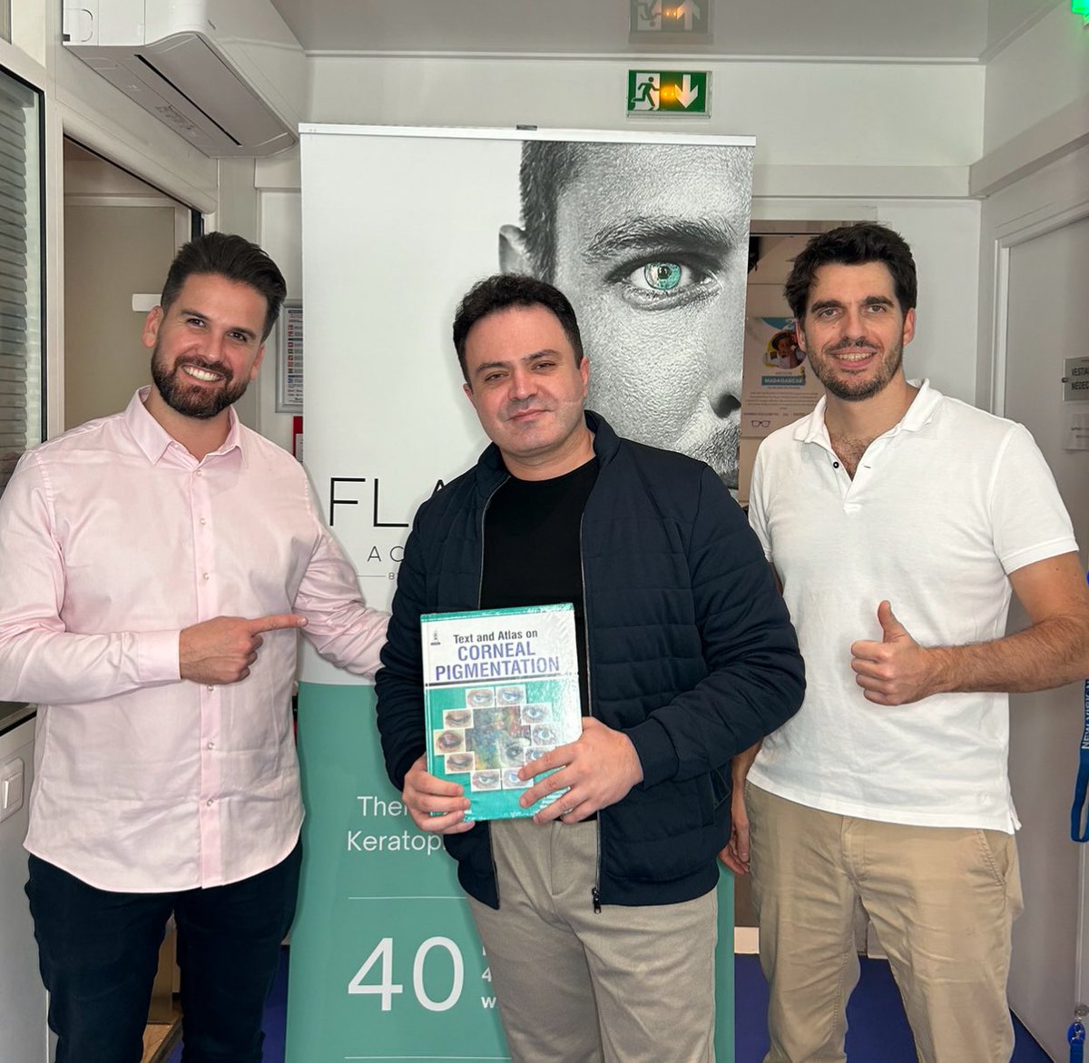 FLAAKAcademy's tweet photo. 👁️The FLAAK technique is a safe, non-invasive, and lasting method to change #eye color. 

🇪🇺🇺🇸While it’s gaining ground in the #US and #Europe, access remains limited in many regions. 

🚨Surgeons: get trained and bring this advanced solution to patients in your country. https://t.co/uvT3EI6928