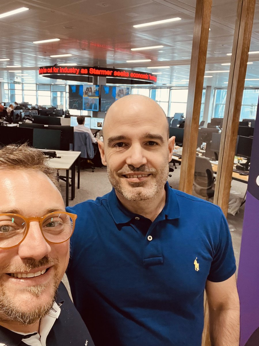 🇬🇧After an intense week of central bank decisions, summer has arrived in our newsroom in the City of London as well. And here we are, with the intrepid Giuseppe Fabio Ciccomascolo

Have a nice week, guys