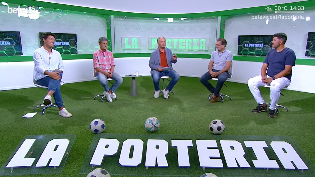 La Porteria (@laporteriabtv) on Twitter photo 🔴 DIRECTE: Comença #LaPorteria ‼️
👉 <a href="/PituAbril2/">Pitu Abril</a>
👉 <a href="/tonifreixa/">Toni Freixa</a>
👉 <a href="/SolsonaDani/">Dani Solsona</a>
👉 <a href="/marcmarba/">Marc Marbà</a>
👉 <a href="/Angelgomez76R/">A gomez</a>
📲 beteve.cat/en-directe/ 🔴 DIRECTE: Comença #LaPorteria ‼️
👉 <a href="/PituAbril2/">Pitu Abril</a>
👉 <a href="/tonifreixa/">Toni Freixa</a>
👉 <a href="/SolsonaDani/">Dani Solsona</a>
👉 <a href="/marcmarba/">Marc Marbà</a>
👉 <a href="/Angelgomez76R/">A gomez</a>
📲 beteve.cat/en-directe/