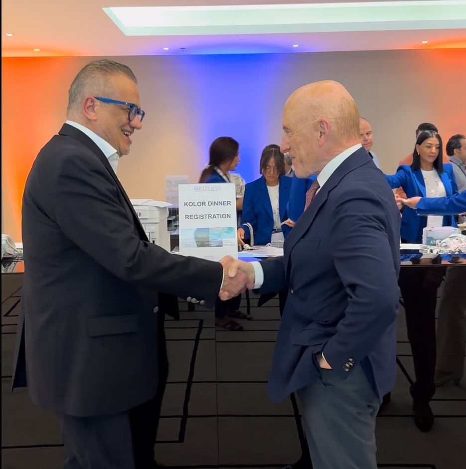 KOLORCongress's tweet photo. 🇦🇪The KOLOR Congress (#Dubai) blended cutting-edge lectures on #eyecolorchange with high-level networking—through dinners, wet labs, and breaks in exceptional venues.
🌎It gave participants a unique chance to connect with global experts and grow their #network.
#science https://t.co/bmZuPrzeEO