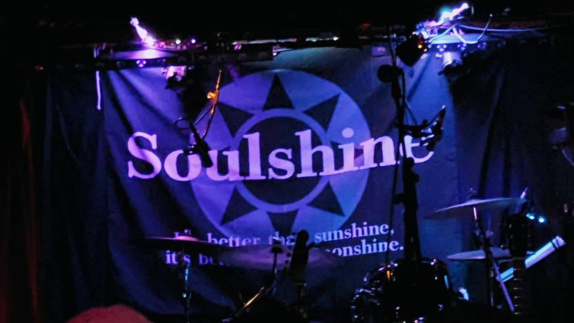 Soulshine_Japan's tweet photo. 6/29ジロキチ
6月遠征最終日ワンマン
open1830/start19:00
前売り3.000円/当日3.500円+drink
OA奥村由希suppo片島大輔

我々とファンのみんなが大切にしてる
Soulshineのエンプレムの価値を上げる
絶好のチャンスだと思ってます
＆
Rock'n rollお好きな人
質の濃さと生き死にだけは約束します
ぜひ！ https://t.co/EPd3DuriT3