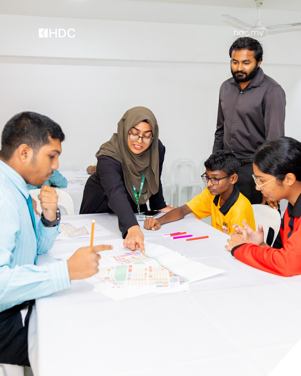 hdcmaldives's tweet photo. As part of the Hulhumalé Master Plan revision outreach, we held an interactive session today at Ghazee School with students from five schools in Hulhumalé.
The session served as a platform to gather their input and ideas on the future of Hulhumalé.

#withHDC https://t.co/QKFay2rE6l