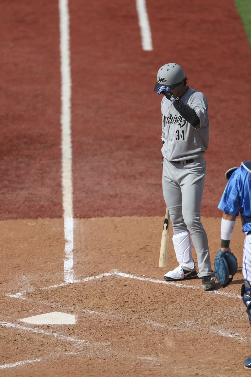 marines__34's tweet photo. 3勝目4勝目(今期2勝目3勝目)
勝利のたびに投稿したかったですが、勝利を挙げて奇跡的にすぐまた勝利できたのでまとめてのご報告失礼します🙇
交流戦、アウェーでも引けを取らない大声援が力になってます！ https://t.co/tQDeldd4P6