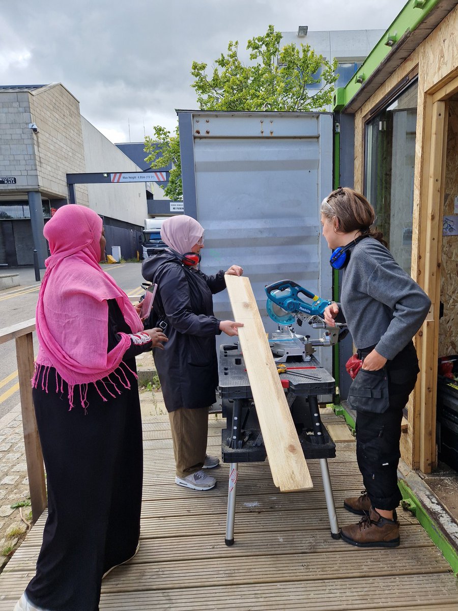 WesterHailesCT's tweet photo. First woodworking DIY workshop at The Westside Shed with @SCOREscotland women’s group &amp; @edinToolLib! 🛠️

Thanks to WestsideShopping Centre for the tables. The women made their first phone/book stands — and felt proud!

#Woodworking #CommunitySkills https://t.co/ANFwmCFzCL