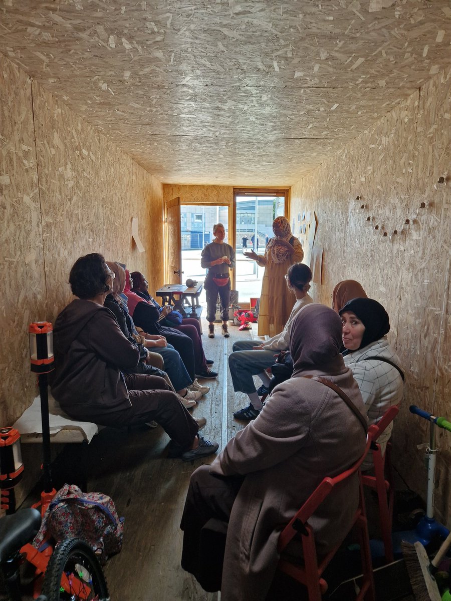 WesterHailesCT's tweet photo. First woodworking DIY workshop at The Westside Shed with @SCOREscotland women’s group &amp; @edinToolLib! 🛠️

Thanks to WestsideShopping Centre for the tables. The women made their first phone/book stands — and felt proud!

#Woodworking #CommunitySkills https://t.co/ANFwmCFzCL