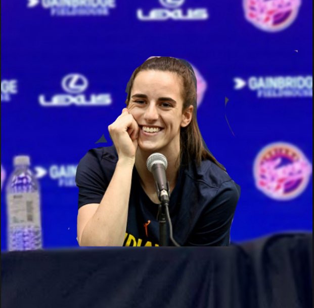 TheDribble_XLIV's tweet image. BREAKING - THE DRIBBLE EXCLUSIVE***
Caitlin Clark, in an unexpected move, to hold Monday press conference to announce WNBA retirement to pursue long childhood dream of playing in the MLB, close insiders report. Story developing…