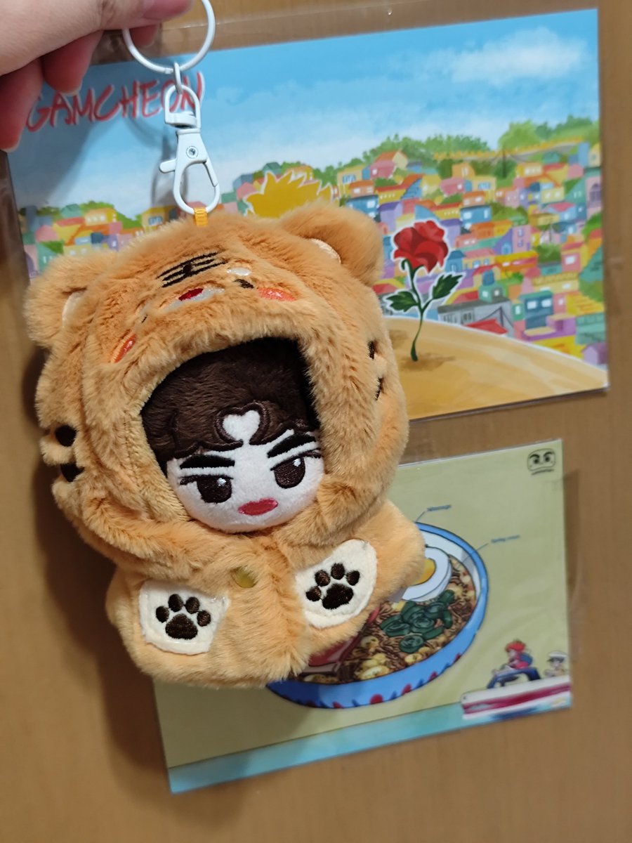 Emryn287's tweet photo. Thank you kak @dydyoya akhirnya Hocil punya jubah macan gemes 🐯 https://t.co/g1Fu7eyryP