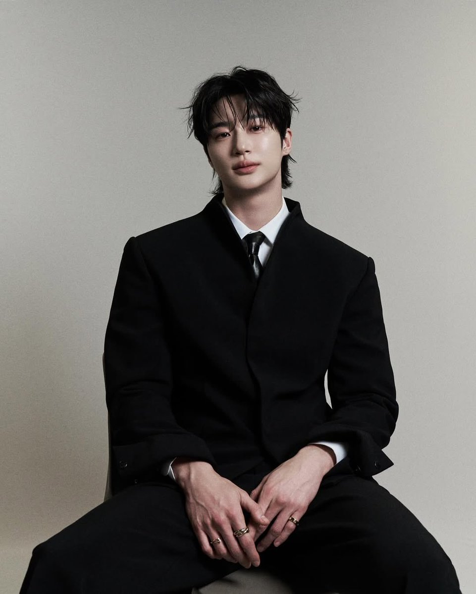 Photographer Byeon Yeseul Instagram update

#ByeonWooSeok #변우석